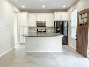 7220 Wyoming Springs Dr in Round Rock, TX - Building Photo - Building Photo