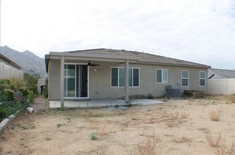 7906 Montecito Ln in Riverside, CA - Foto de edificio - Building Photo