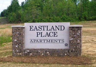 Eastland Place Apartments in Blaine, TN - Foto de edificio - Building Photo