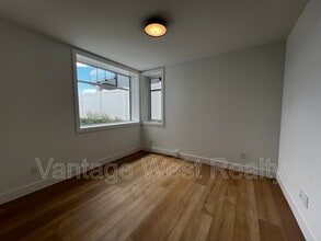 2507 Pinnacle Rdg Dr in West Kelowna, BC - Building Photo - Building Photo