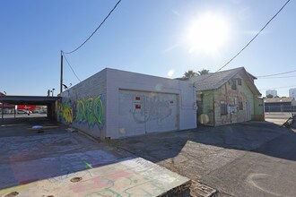 26 W Utah Ave in Las Vegas, NV - Building Photo - Building Photo
