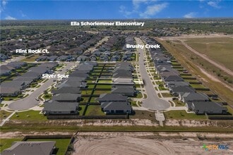 412 Brushy Creek in Victoria, TX - Building Photo - Building Photo