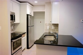 224 Afton Square in Altamonte Springs, FL - Building Photo - Building Photo