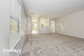 3964 N Moon Tango St in Las Vegas, NV - Foto de edificio - Building Photo