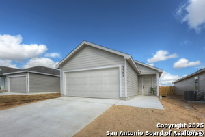 3708 Wentz Hill Dr in New Braunfels, TX - Building Photo