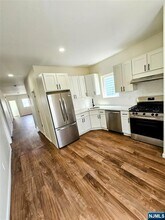212 Laurel Ave in Kearny, NJ - Building Photo - Building Photo