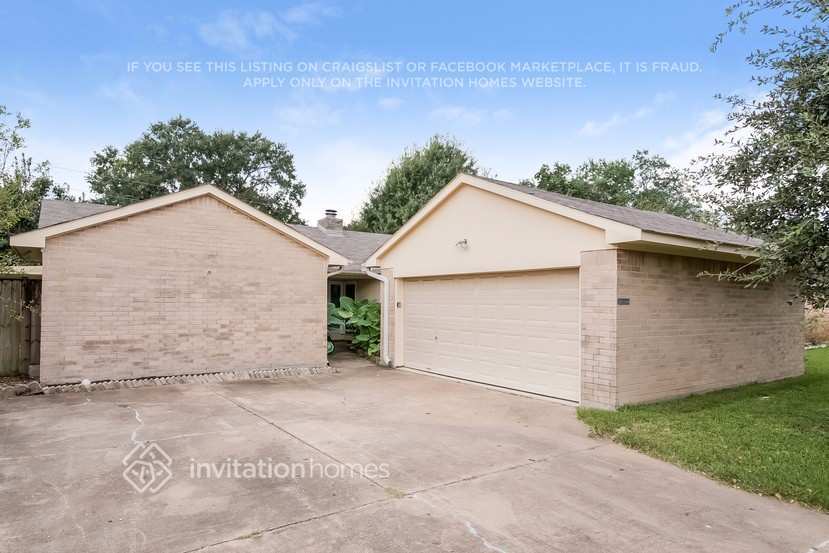 22107 Cimarron Pkwy in Katy, TX - Building Photo