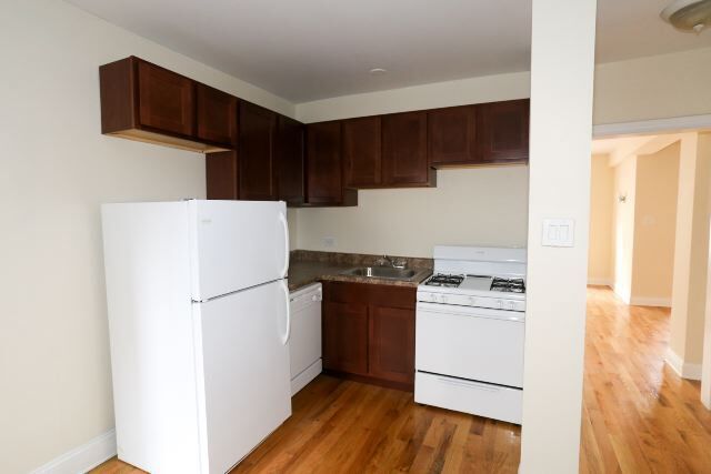 1350 N Dearborn in Chicago, IL - Building Photo