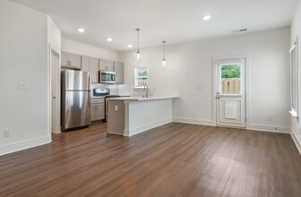 212 Huntley Pl in Pelham, AL - Building Photo - Building Photo