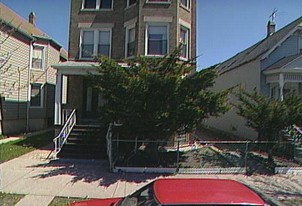 4113 N Damen Ave Apartments