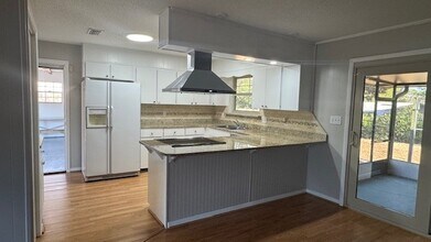 38 Sharilyn Dr in Shalimar, FL - Foto de edificio - Building Photo