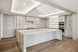 1717 Bissonnet St in Houston, TX - Building Photo - Building Photo