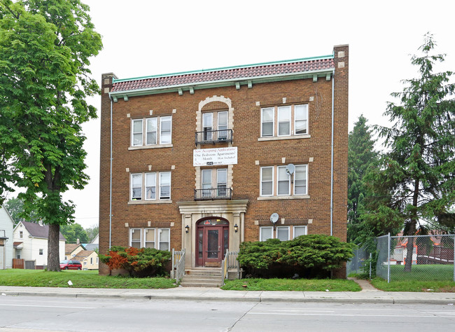 816 W Greenfield Ave in Milwaukee, WI - Building Photo - Building Photo