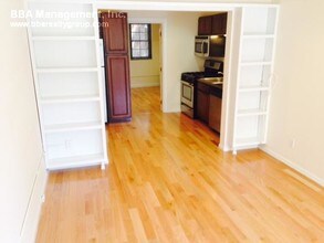 94A Marion St in Brookline, MA - Building Photo - Building Photo