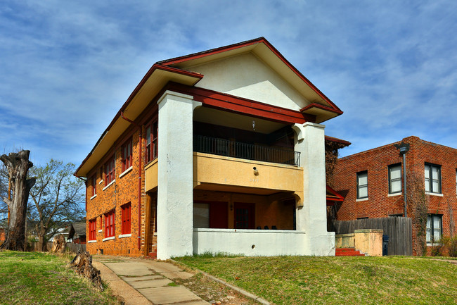 2417 N Robinson Ave in Oklahoma City, OK - Building Photo - Building Photo