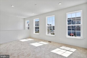64 Stafford Pl in Falling Waters, WV - Building Photo - Building Photo