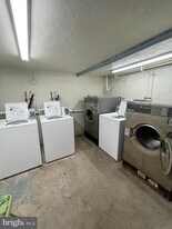 502 Washington St in Shoemakersville, PA - Building Photo