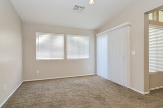 6222 Eagle Cap Ct in Las Vegas, NV - Building Photo - Building Photo