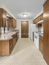 88026 9th St in Veneta, OR - Building Photo - Building Photo