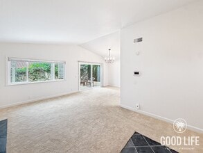 4140 Caminito Davila in San Diego, CA - Building Photo - Building Photo