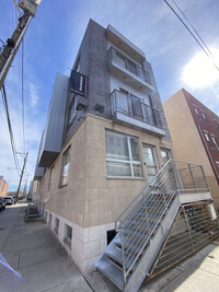 1849 N 17th St, Unit 2 in Philadelphia, PA - Building Photo - Building Photo