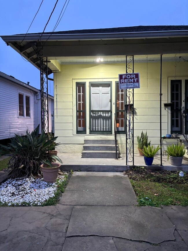 308 Henry Clay Ave, Unit 308 Henry Clay