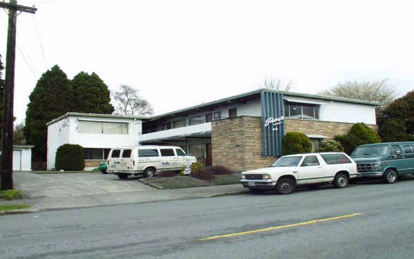 Savor Court Apartments in Seattle, WA - Building Photo