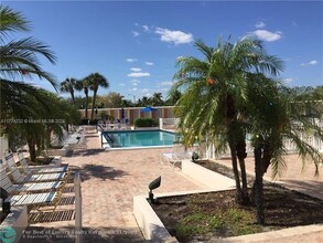 2200 NE 66th St in Fort Lauderdale, FL - Building Photo - Building Photo
