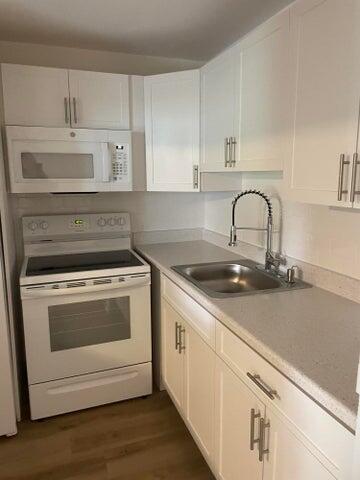 407 Sheffield N in West Palm Beach, FL - Building Photo - Building Photo