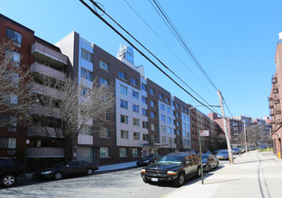 The Pointe in Flushing, NY - Building Photo - Building Photo