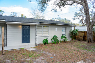 38313 Tucker Rd in Zephyrhills, FL - Building Photo - Building Photo