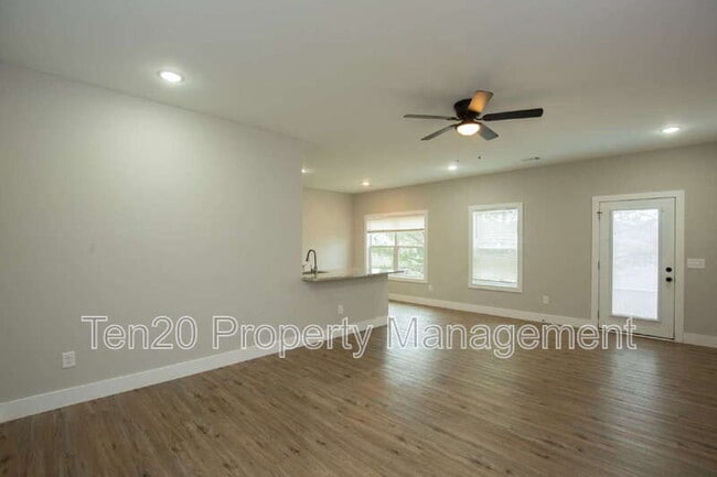 7 Lemon Wy in Phenix City, AL - Building Photo - Building Photo