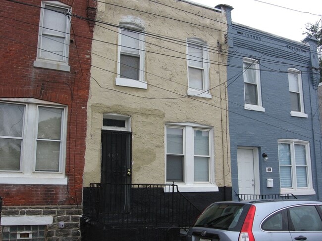 property at 467 Mechanic St
