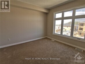 1414 Hemlock Rd in Ottawa, ON - Building Photo - Building Photo