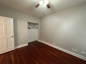 1360 W Estes Ave, Unit 2N in Chicago, IL - Building Photo - Building Photo