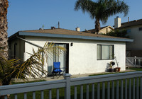 2649-2659 Orange Ave in Costa Mesa, CA - Foto de edificio - Building Photo