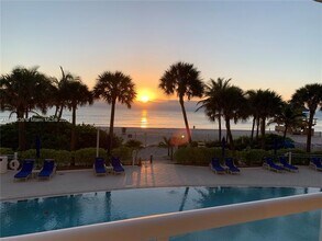 18671 Collins Ave, Unit 202 in Sunny Isles Beach, FL - Building Photo - Building Photo
