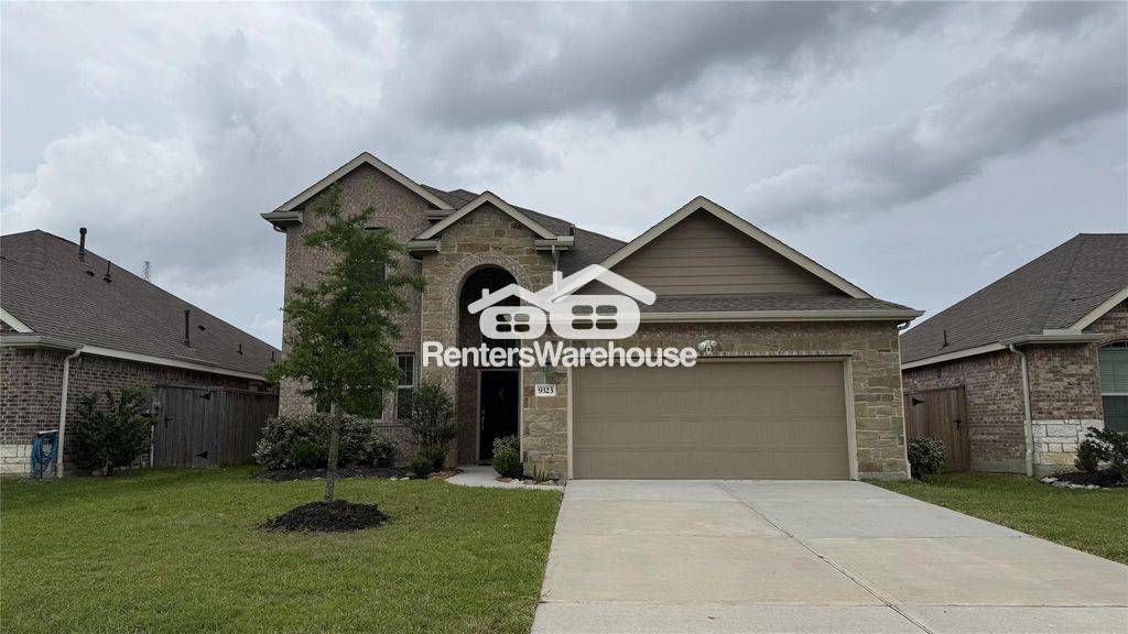 9323 Darby Knoll Wy in Houston, TX - Building Photo
