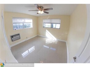 4108 SW 21st St in Fort Lauderdale, FL - Building Photo - Building Photo