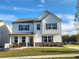 359 King Vlg in Braselton, GA - Building Photo