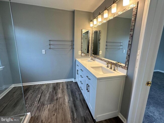 11736 Batley Pl in Lake Ridge, VA - Building Photo - Building Photo