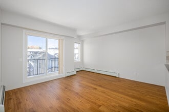 Beacon Heights Apartments in Calgary, AB - Building Photo - Interior Photo