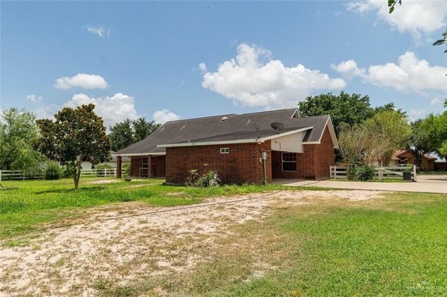8516 Zurich Ave in Mission, TX - Building Photo - Building Photo