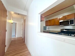 133 Park St, Unit 404 in Brookline, MA - Building Photo - Building Photo