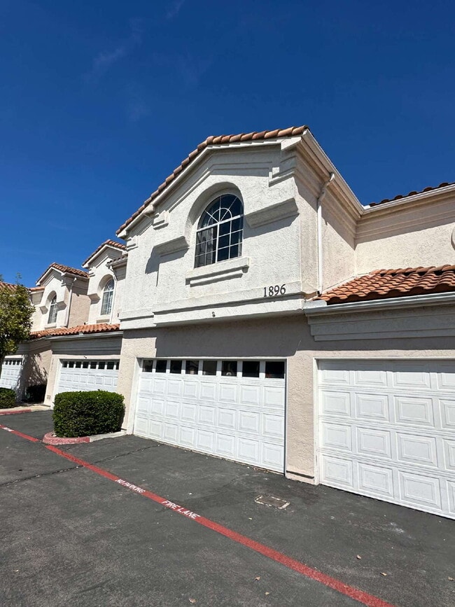 1896 Matin Cir in San Marcos, CA - Building Photo - Building Photo