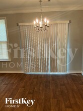 975 Treymont Way SW in Lawrenceville, GA - Foto de edificio - Building Photo