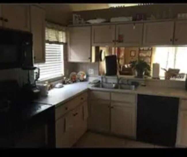 3132 Arrow Dr in Kissimmee, FL - Building Photo - Building Photo