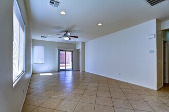 2021 Puffer Beach Ct in North Las Vegas, NV - Building Photo - Building Photo