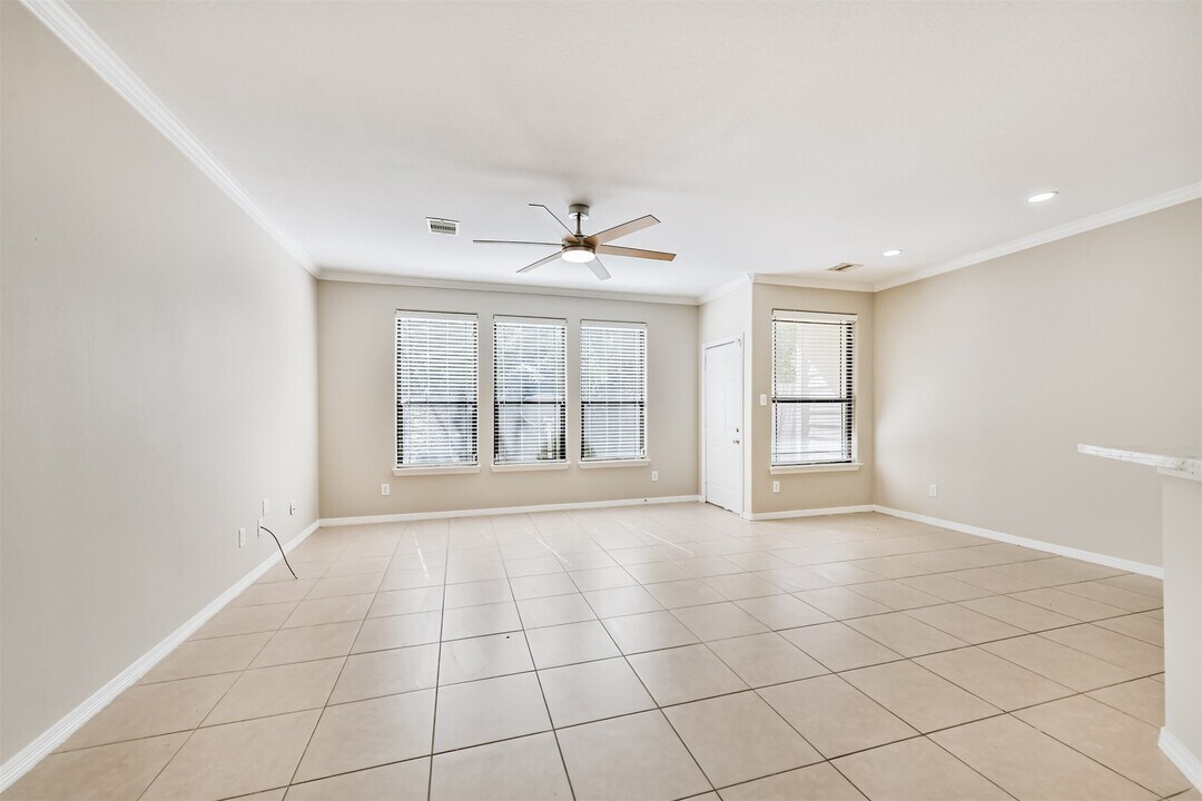 4214 Brinkley St in Houston, TX - Building Photo