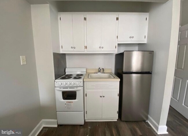 property at 51 E Main St